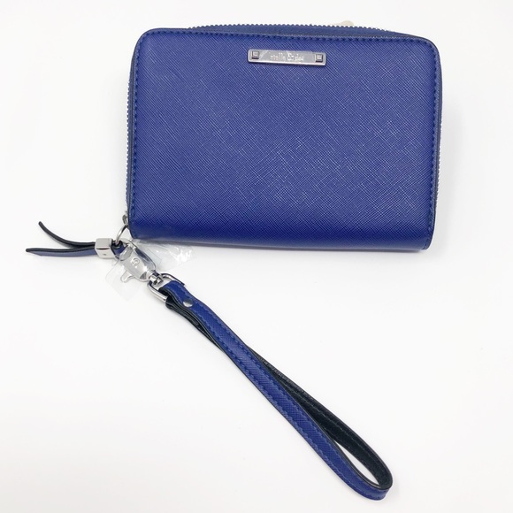 Stella & Dot Handbags - Stella & Dot Blue Chelsea Clutch Wristlet Wallet